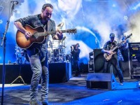 Dave Matthews Talks Bernie Sanders, New Album, His Guitar Hero